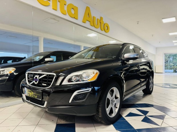 Volvo XC60 2.4 D [D5] R-Design Geartronic R-DES...